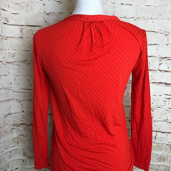 B-2#32old navy top - Picture 3 of 5